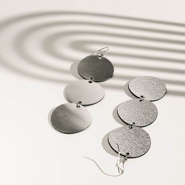 Hopeiset Dance Petite Trio korvakorut.