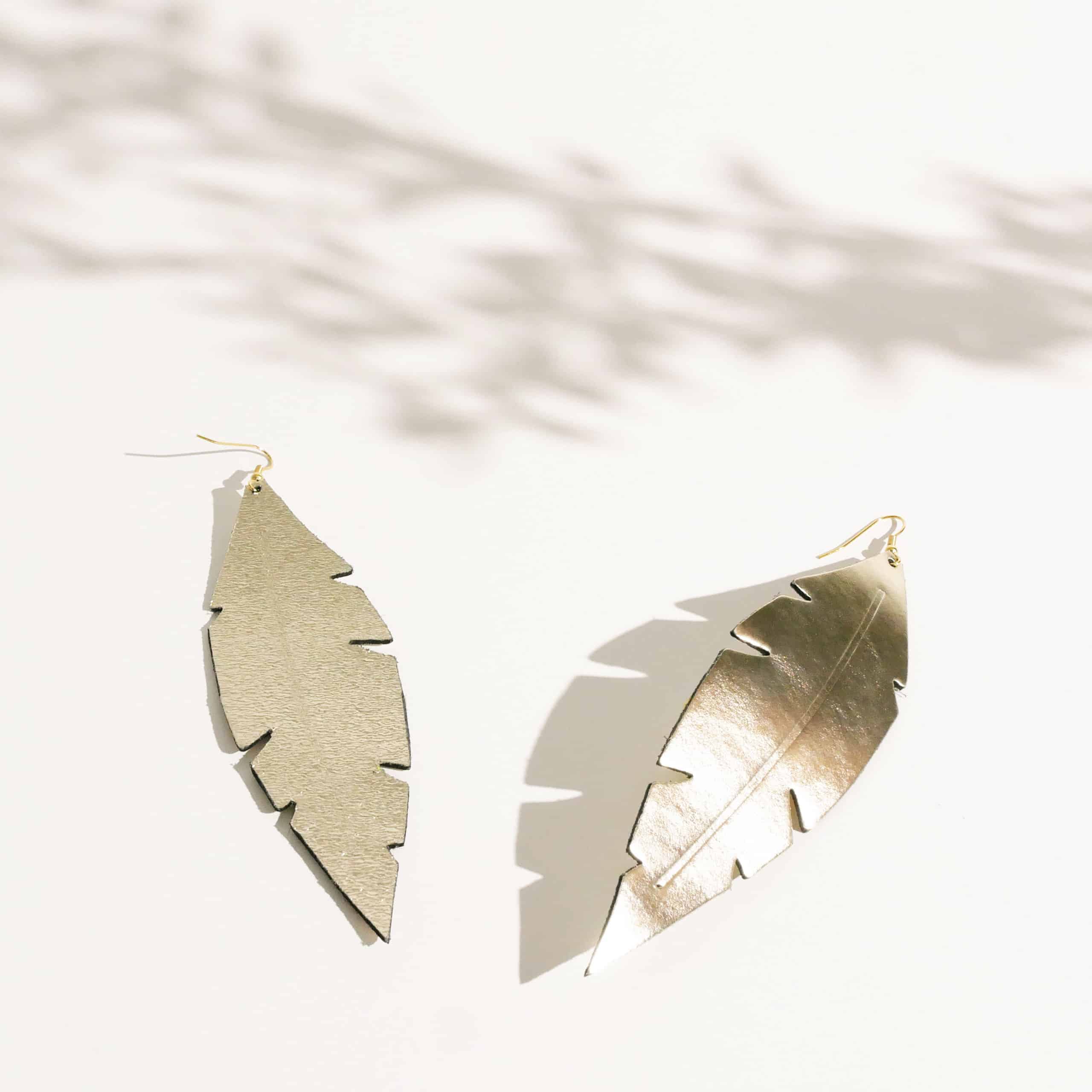 Feathers Grande exclusive korvakorut kulta / Feathers Grande exclusive earrings gold