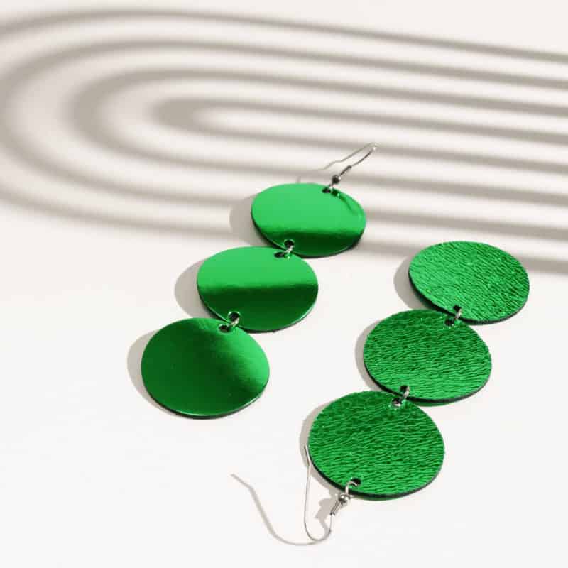 Viaminnet handcrafted leather earrings DANCE Petite Trio Green web 800x800 1