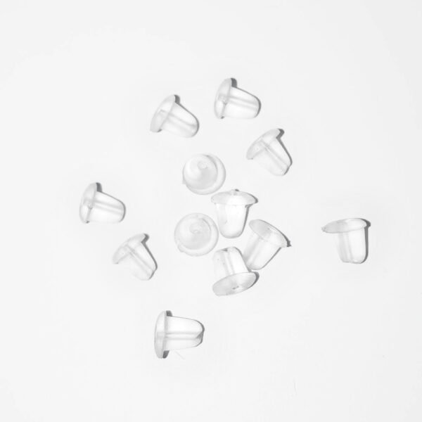 Silikonistopparit riippuville korvakoruille.