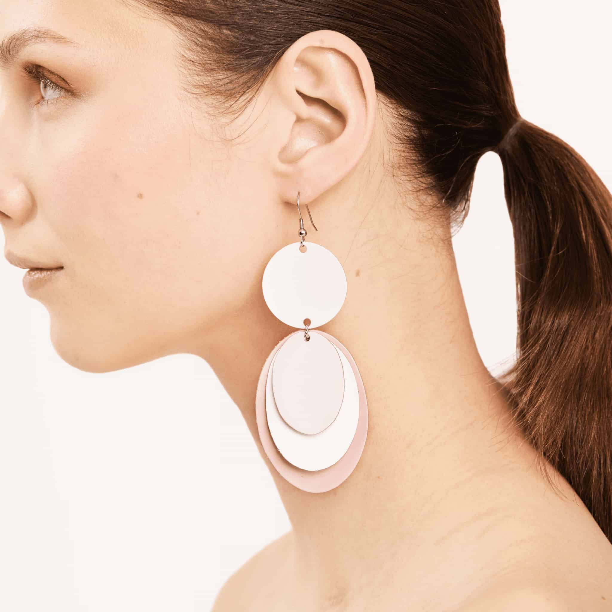 Pebbles cotton candy korvakorut kierrätysnahka / Pebbles cotton candy earrings