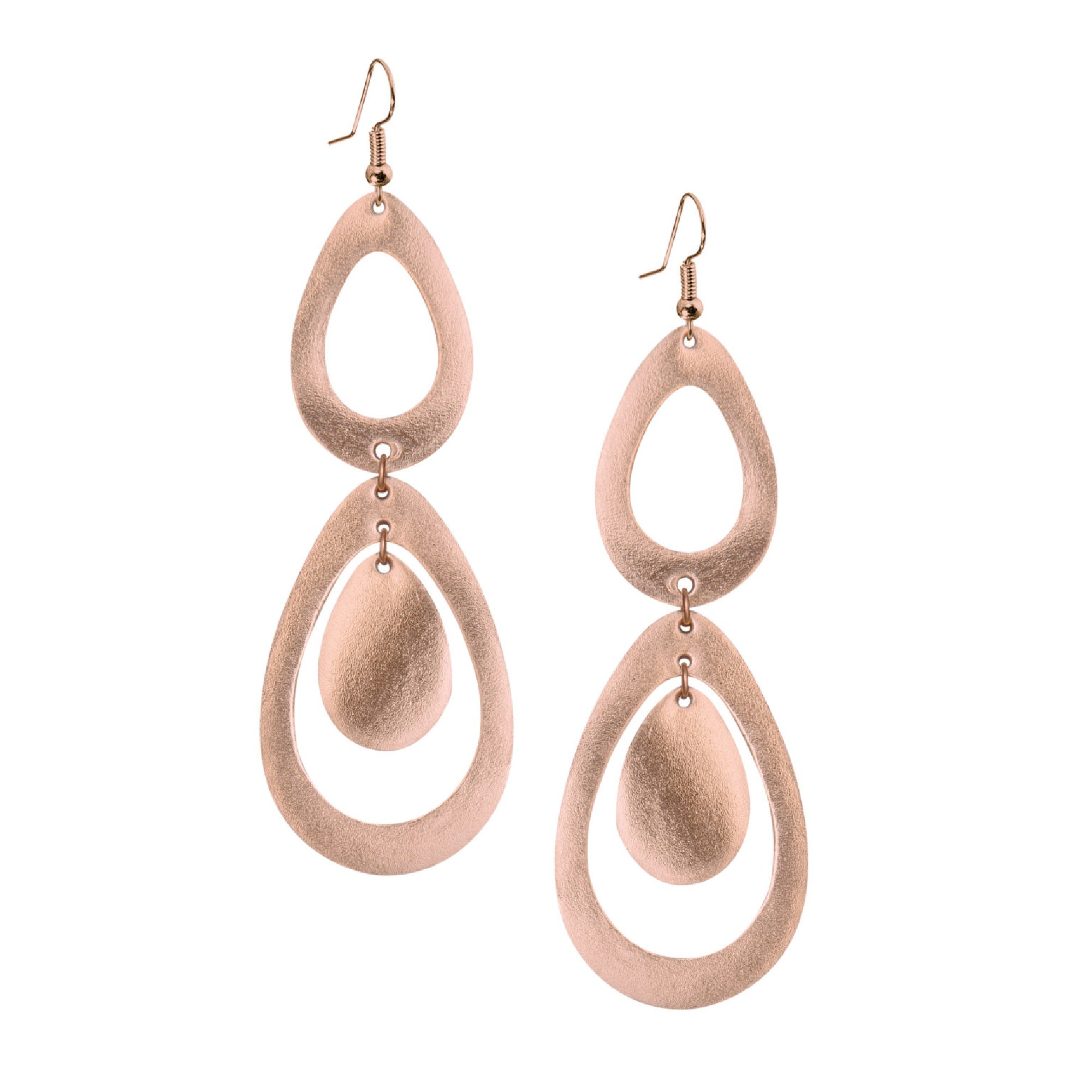 Long dangly earrings in rode gold leather.